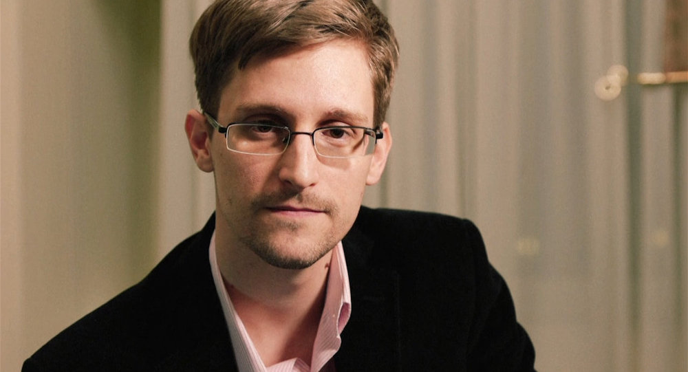 Snowden Receives Medal Commemorating Prominent Russian Intellectual
